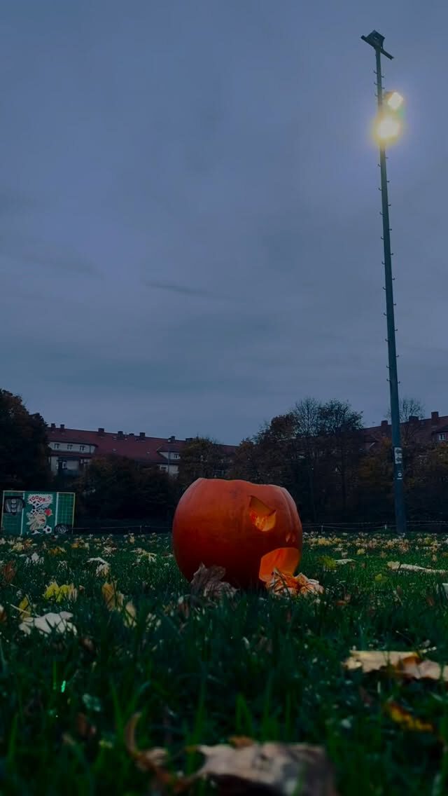 Instagram post from urbangolf_club. This post is in position 3.